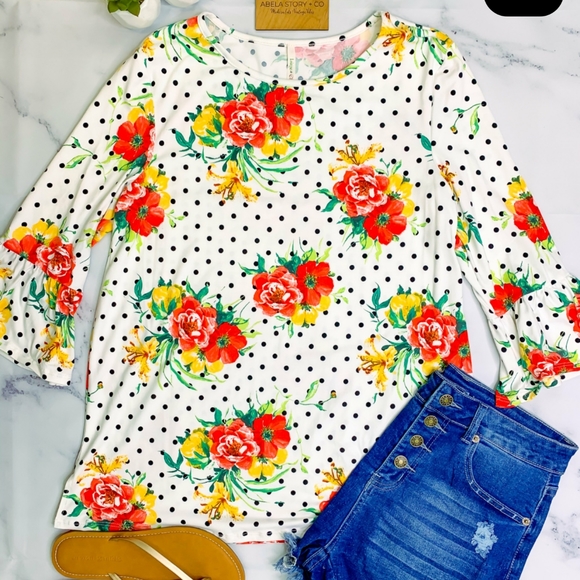 Top - Picture 1 of 2